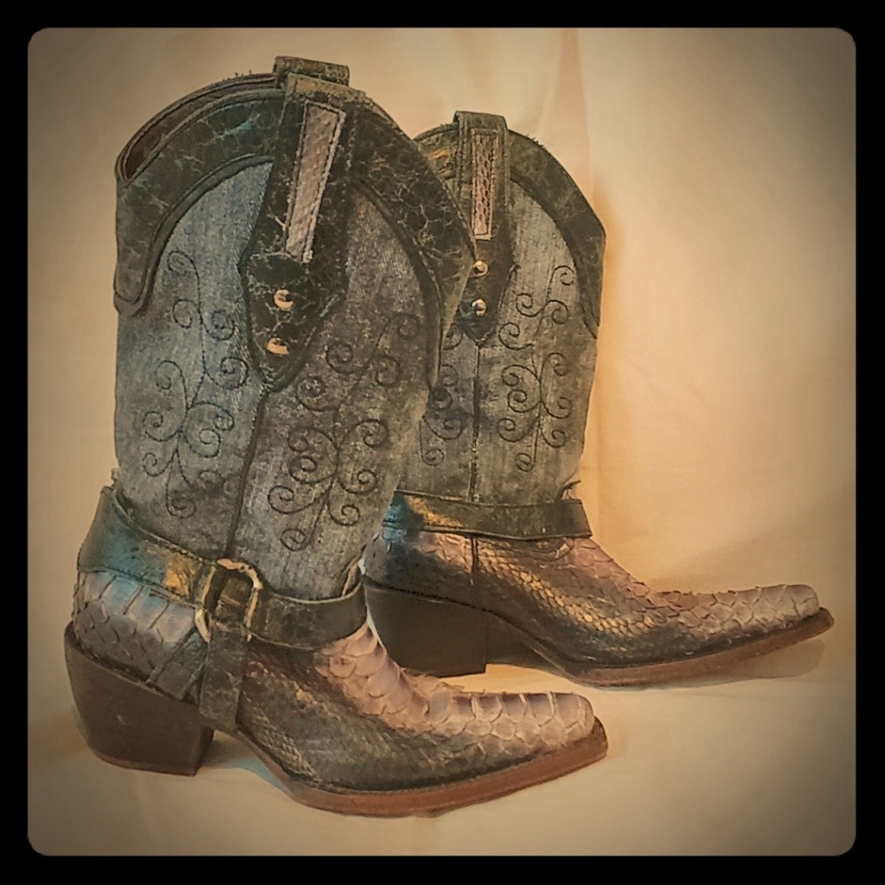 Frida Cuadray Boots